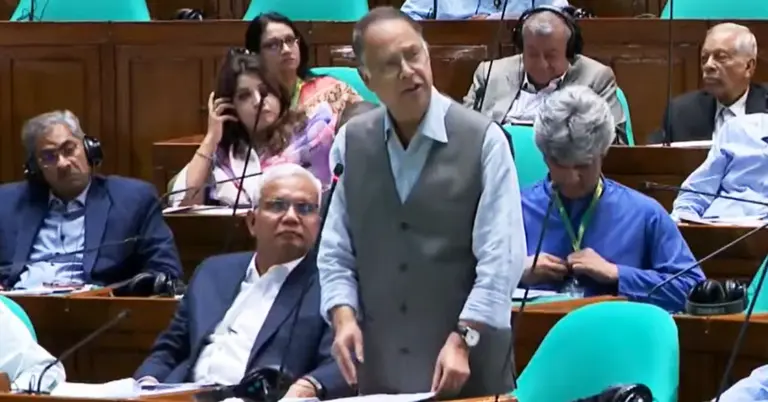 সংসদে বিদ্যুৎমন্ত্রী ইকবাল হাসান মাহমুদ টুকু